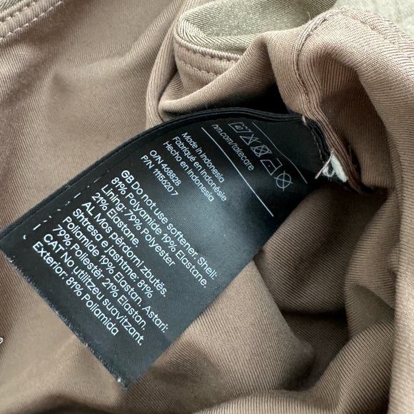 H&M DryMove Sports Bra - Picture 4 of 5